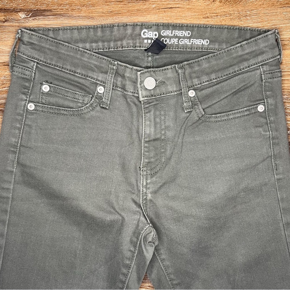 GAP Girlfriend Distressed Skinny Jeans - Douglas Fir, Size 2 Regular - Picture 5 of 9